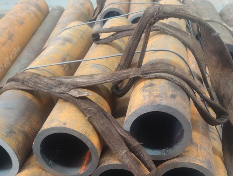 雅江15CrMoG无缝钢管切割